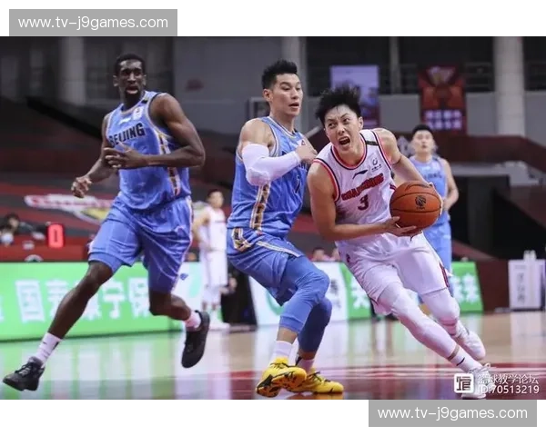 钢铁碰撞，烈焰升腾：首钢与新疆的篮球史诗，不止胜负！